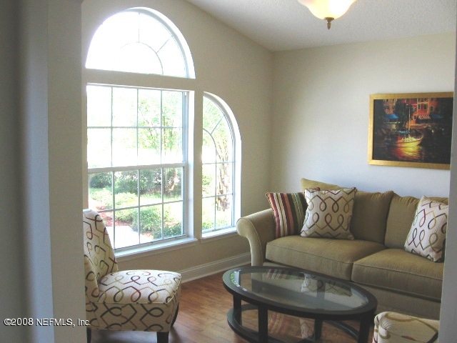1221 Paradise Pond Road St. Augustine, FL 32092 - Photo 3 of 10 Living room