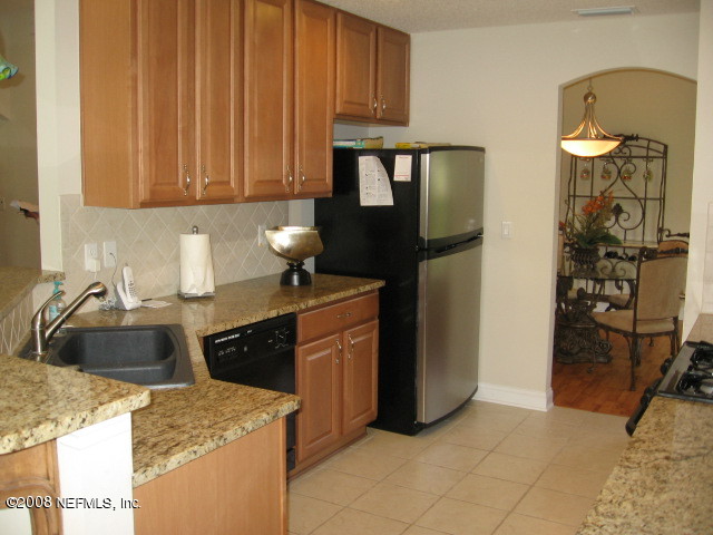 1221 Paradise Pond Road St. Augustine, FL 32092 - Photo 4 of 10 Kitchen