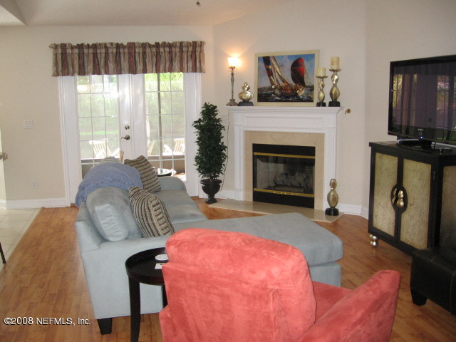 1221 Paradise Pond Road St. Augustine, FL 32092 - Photo 6 of 10 Family room