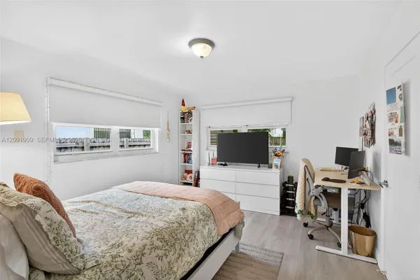 $4,700 | 2940 Southwest 25th Terrace, Miami, FL 33133