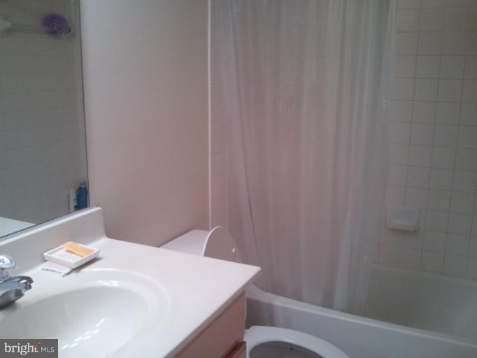 1119 Gaither Road Rockville, MD 20850 - Photo 7 of 25 Bath