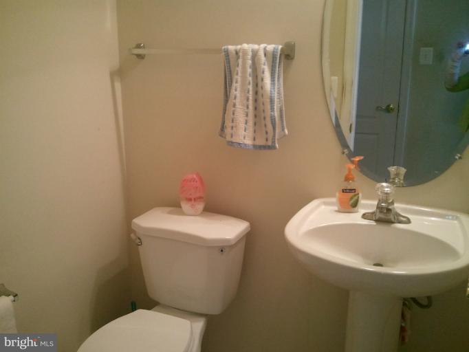 1119 Gaither Road Rockville, MD 20850 - Photo 8 of 25 Bath