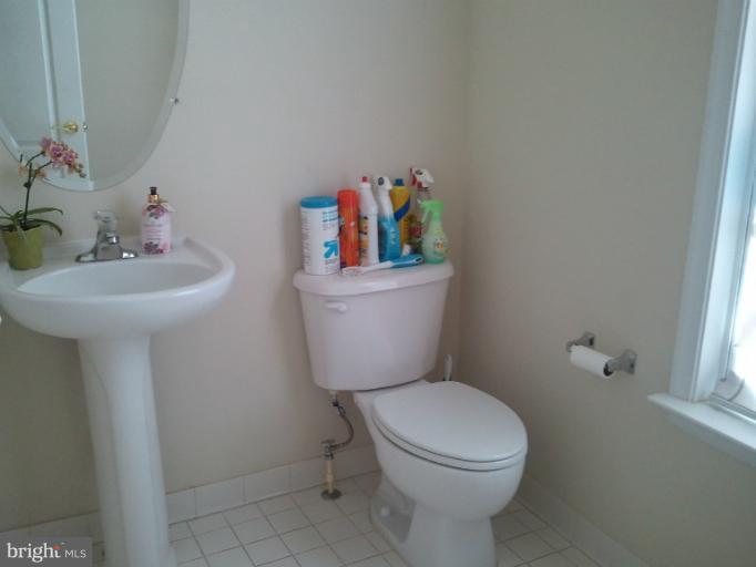 1119 Gaither Road Rockville, MD 20850 - Photo 9 of 25 Bath