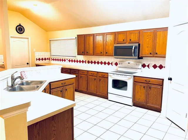 $2,399 | 3713 Fiscal Court, Fort Worth, TX 76244