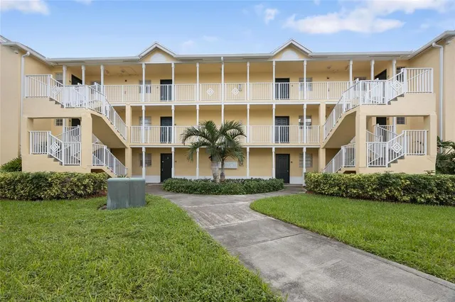 $222,000 | 6332 La Costa Drive, Unit B, Boca Raton, FL 33433