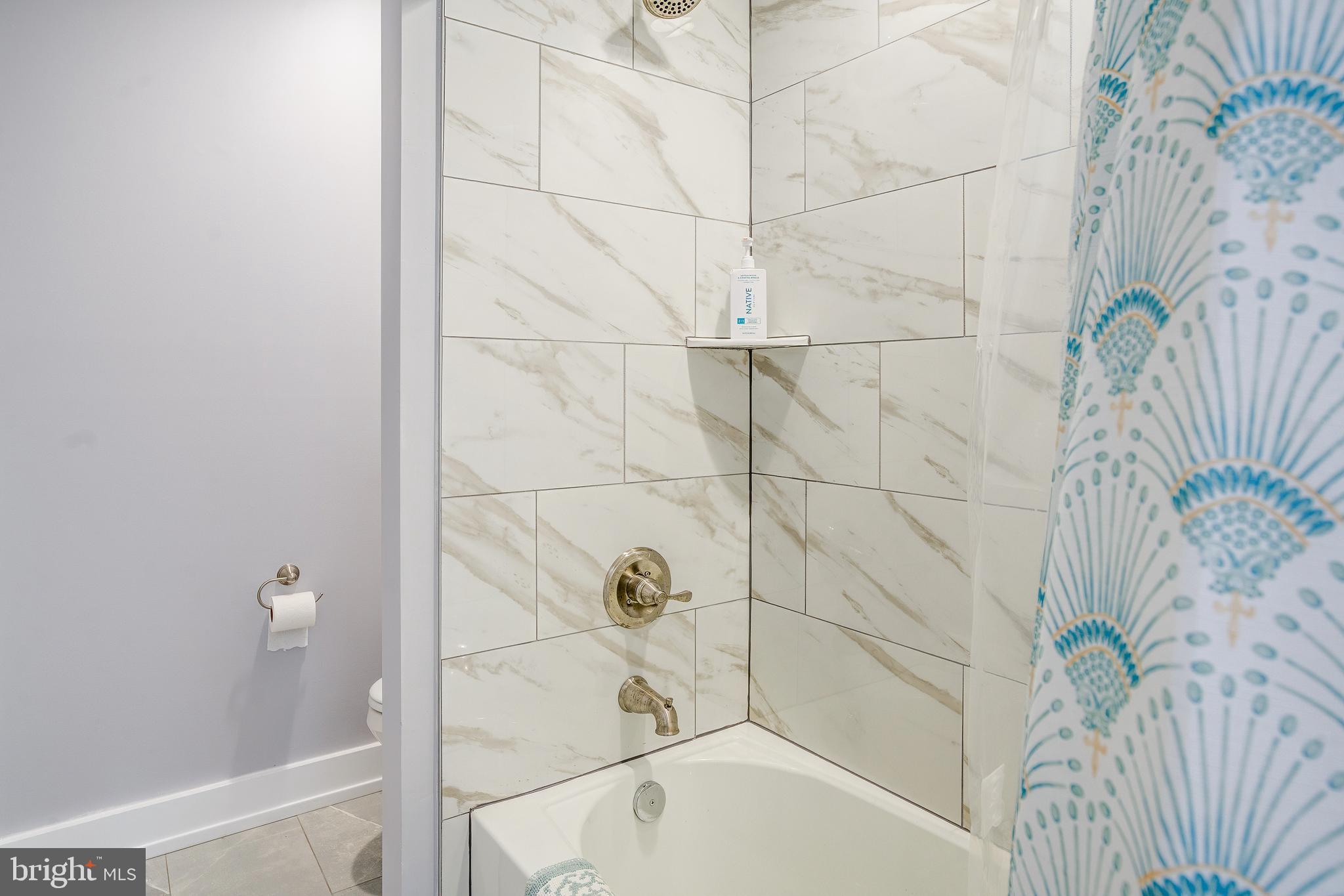 8331 Woodland Road Pasadena, MD 21122 - Photo 33 of 63 Upper Level Full Bathroom