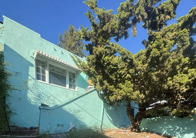 $425,000 | 8336 Ney Avenue, Oakland, CA 94605