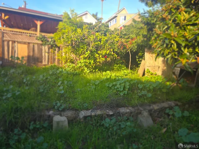 $425,000 | 8336 Ney Avenue, Oakland, CA 94605