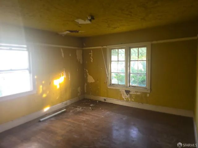 $425,000 | 8336 Ney Avenue, Oakland, CA 94605