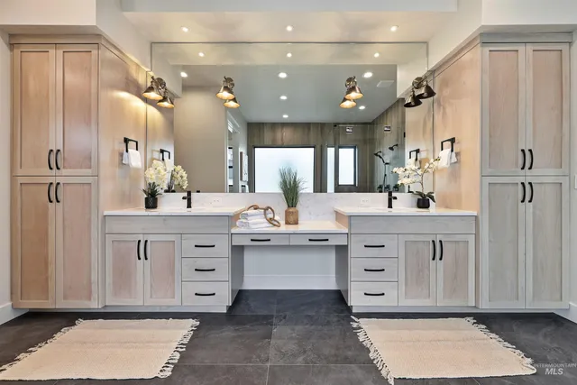 $1,349,900 | 20 East Shafer View Drive, Meridian, ID 83642