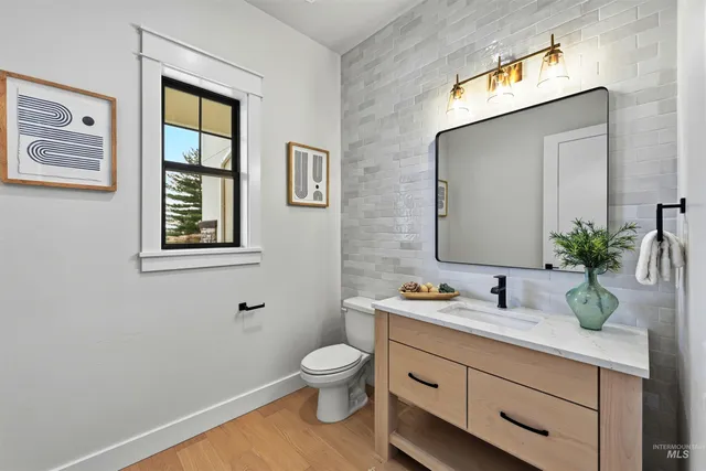 $1,349,900 | 20 East Shafer View Drive, Meridian, ID 83642