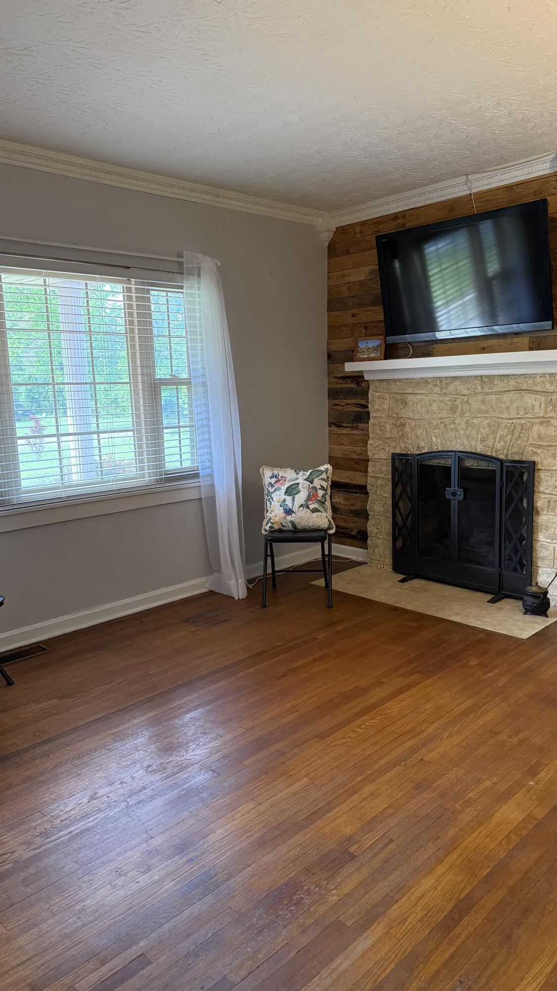 128 Cherry Road Berea, KY 40403 - Photo 24 of 32 IMG_4241