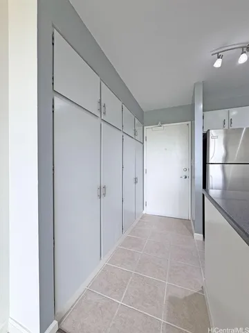 $2,195 | 98-402 Koauka Loop, Unit 1809, Aiea, HI 96701