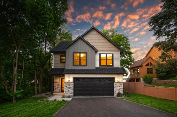 $2,395,000 | 2006 Shorewood Lane, Mound, MN 55364