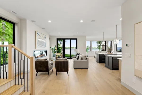 $2,395,000 | 2006 Shorewood Lane, Mound, MN 55364