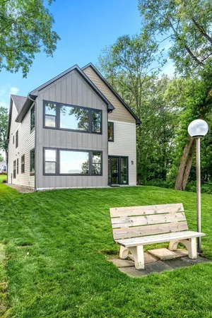 $2,395,000 | 2006 Shorewood Lane, Mound, MN 55364