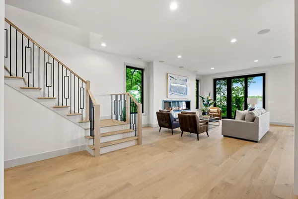 $2,395,000 | 2006 Shorewood Lane, Mound, MN 55364