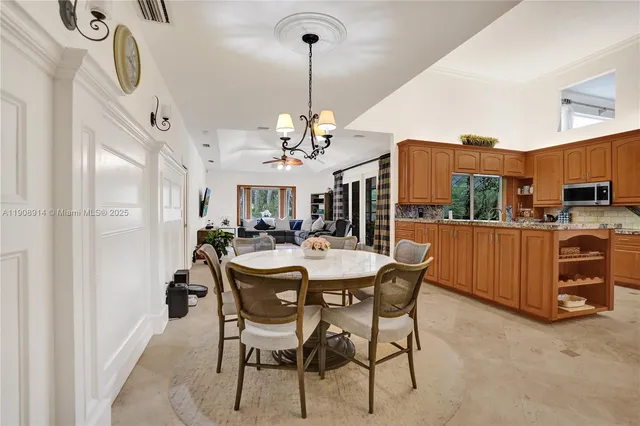 $8,500 | 21190 North Sweetwater Lane, Boca Raton, FL 33428