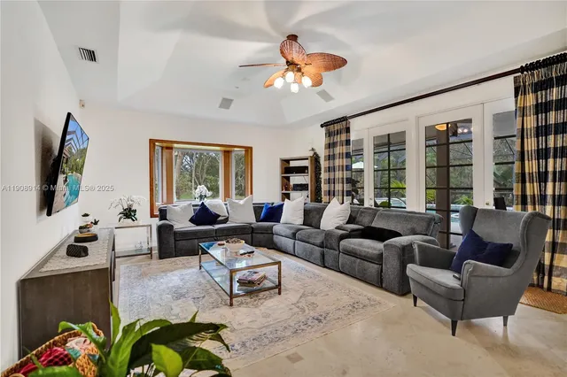 $8,500 | 21190 North Sweetwater Lane, Boca Raton, FL 33428