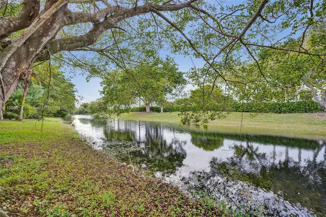 $8,500 | 21190 North Sweetwater Lane, Boca Raton, FL 33428