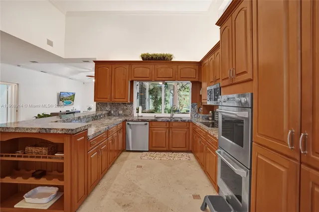 $8,500 | 21190 North Sweetwater Lane, Boca Raton, FL 33428