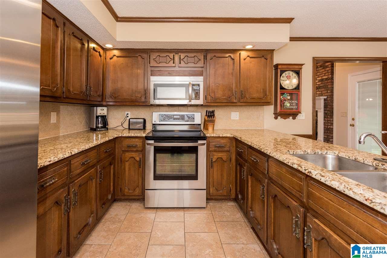 465 Pineway Drive Birmingham, AL 35226 - Photo 14 of 49