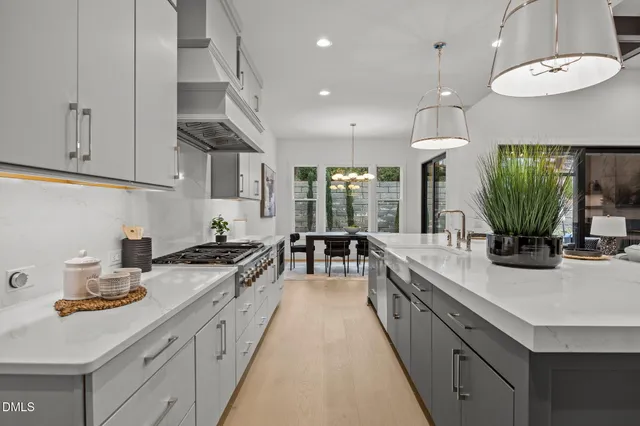a view of a livingroom with furniture and furniture