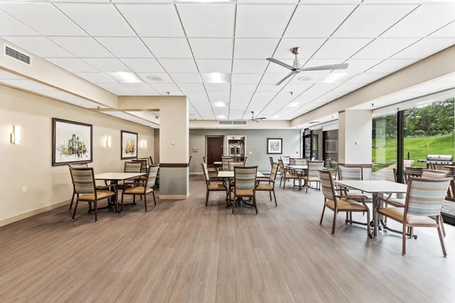 $149,000 | 6615 Lake Shore Drive South, Unit 900, Richfield, MN 55423