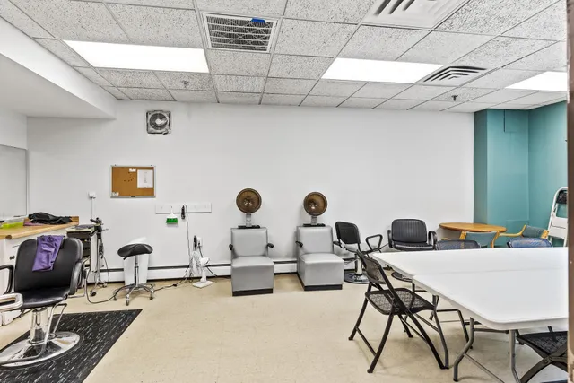 $149,000 | 6615 Lake Shore Drive South, Unit 900, Richfield, MN 55423