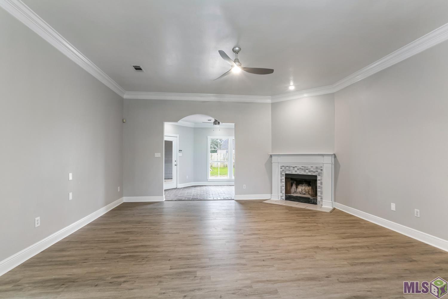 42145 Stone Ridge Avenue Prairieville, LA 70769 - Photo 3 of 19 Gallery Image 3