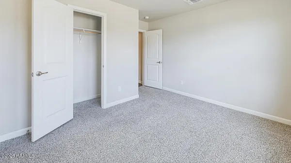 $258,000 | 138 Lake Ridge Drive, Broussard, LA 70518