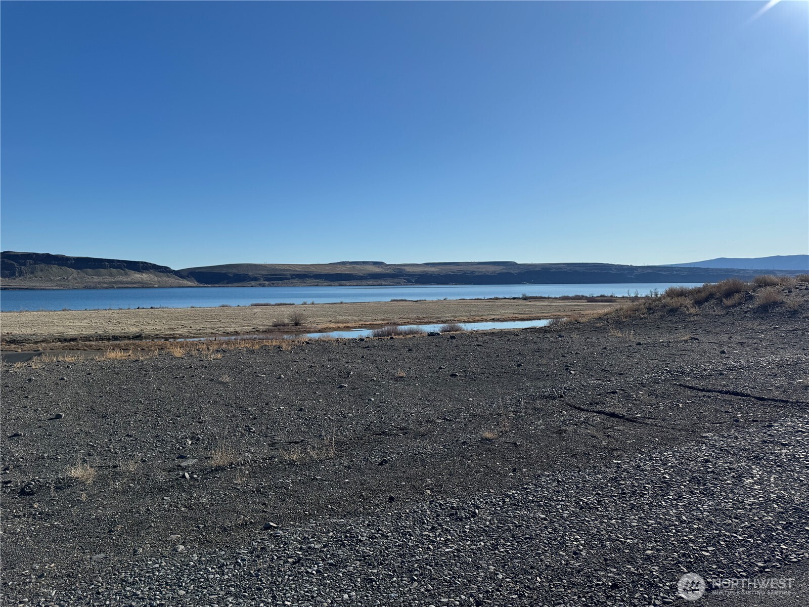 531 Bridgeview Drive Vantage, WA 98950 - Photo 4 of 17 a view of an ocean beach