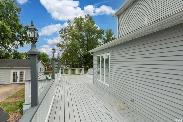 $369,900 | 535 East Main Street, Du Quoin, IL 62832