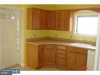 3 Gilmore Road Ewing, NJ 08628 - Photo 2 of 6 Gallery Image 2