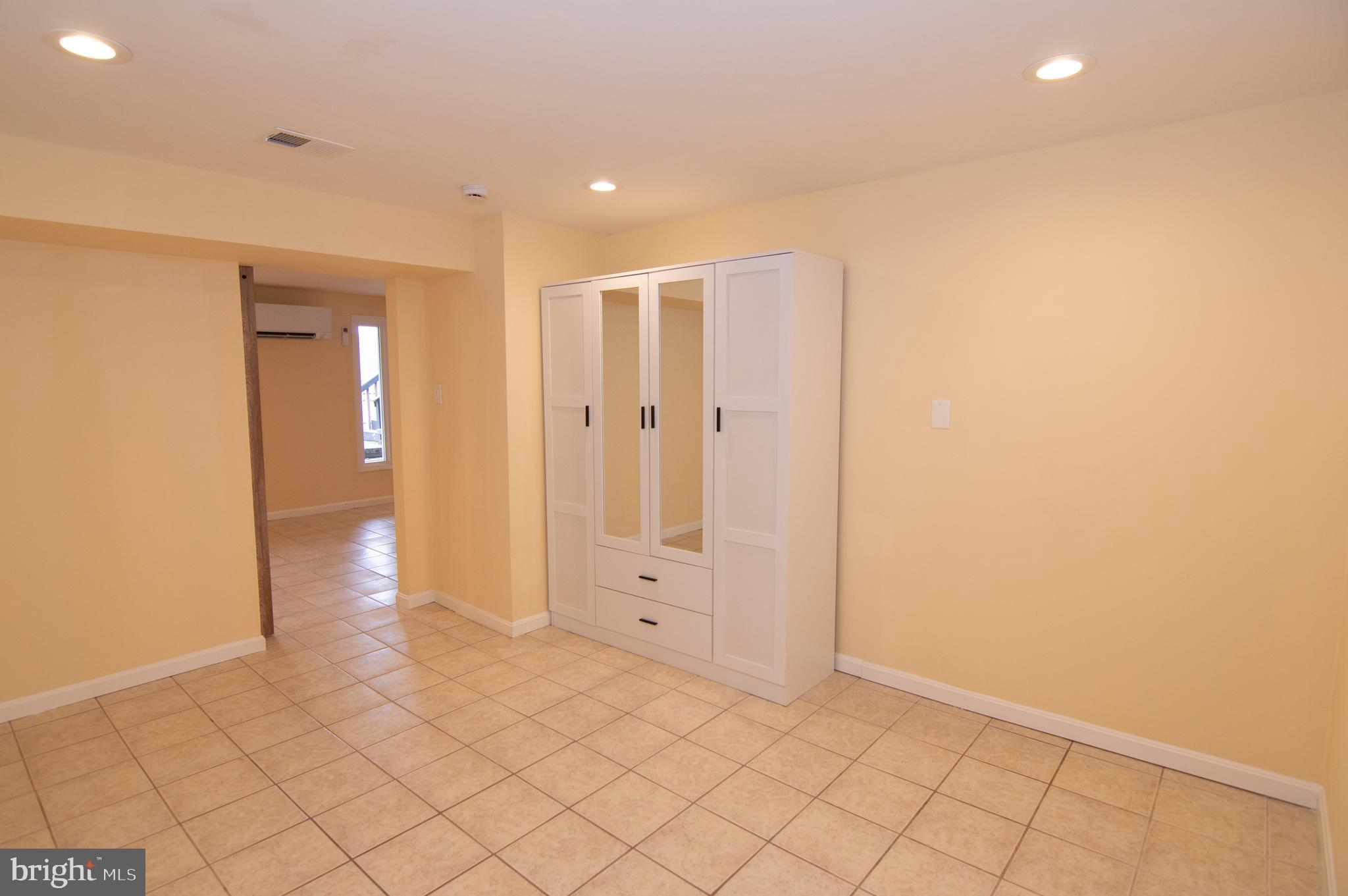 404 Talahi Road Southeast Vienna, VA 22180 - Photo 23 of 31 Bedroom