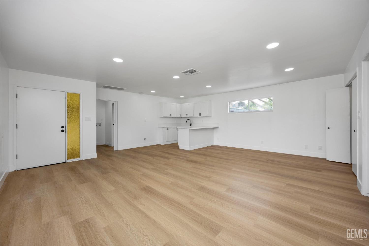 Undisclosed Address Bakersfield, CA 93304 - Photo 31 of 46