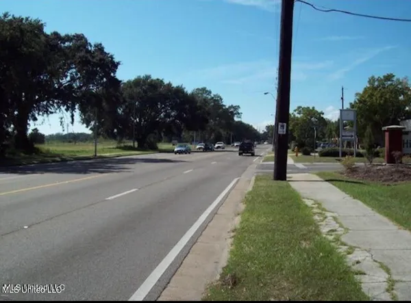 $350,000 | 2186 Pass Road, Biloxi, MS 39531