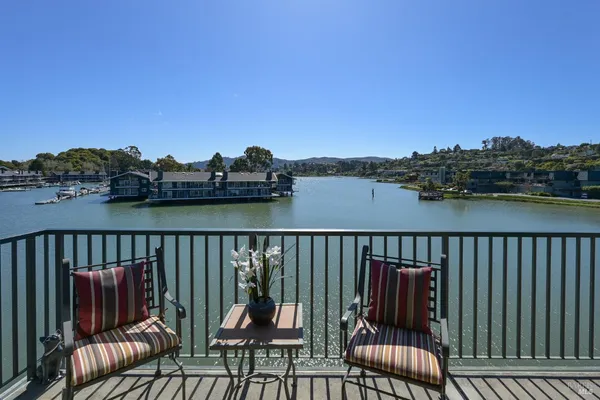 $1,385,000 | 4 Greenwood Cove Drive, Unit F, Tiburon, CA 94920
