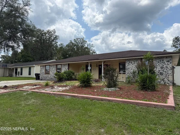 $213,000 | 3219 Summerset Drive, Orange Park, FL 32065