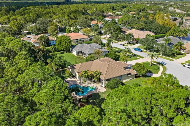 $925,000 | 2609 Southwest Mayacoo Way, Palm City, FL 34990