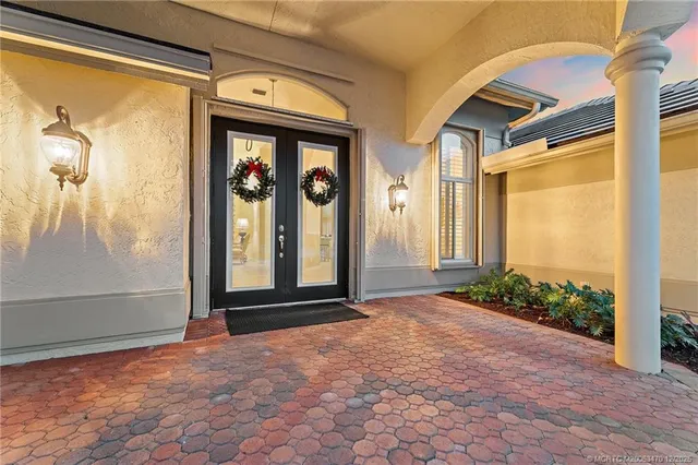 $925,000 | 2609 Southwest Mayacoo Way, Palm City, FL 34990