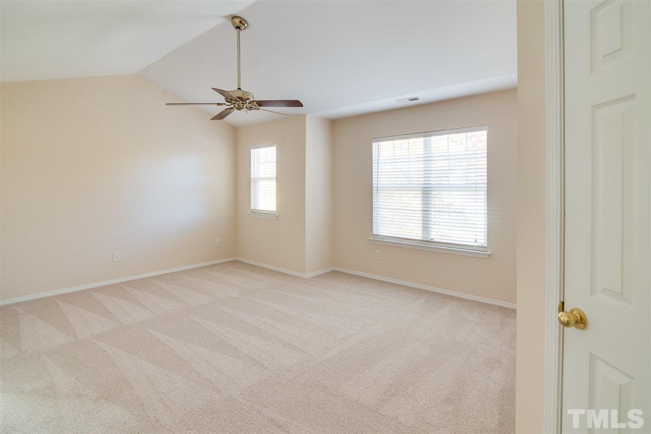 8319 Rubblestone Path Raleigh, NC 27613 - Photo 13 of 28