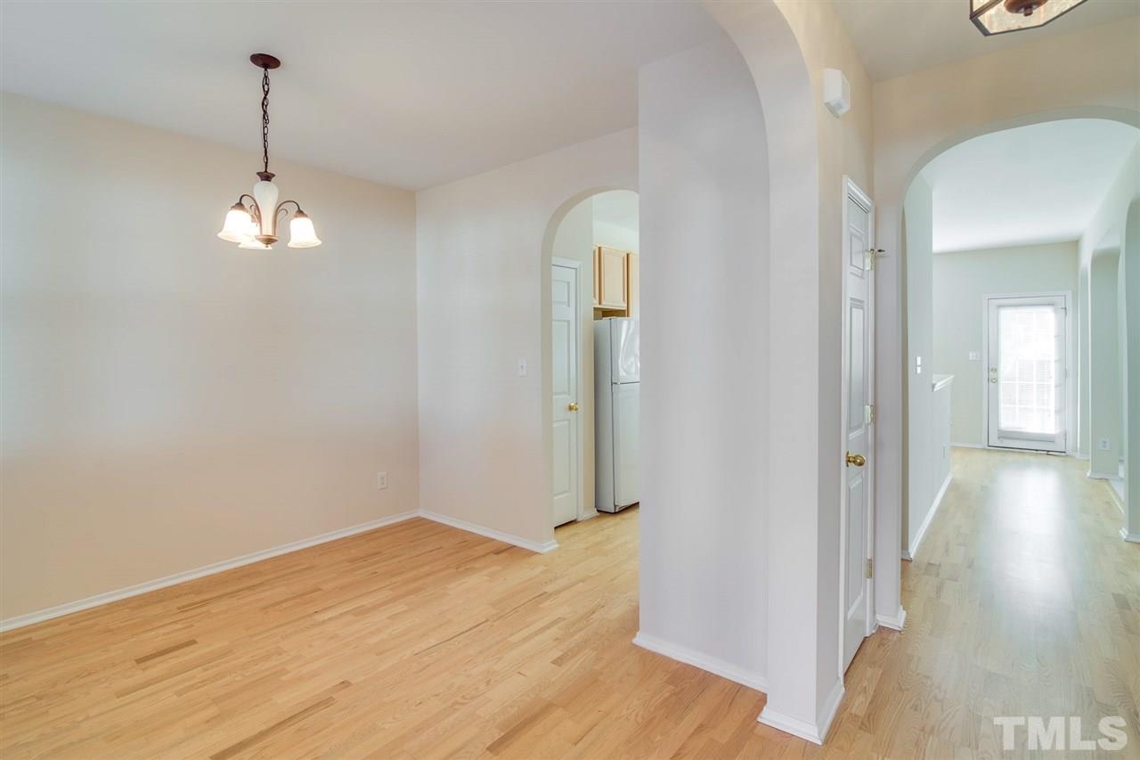 8319 Rubblestone Path Raleigh, NC 27613 - Photo 5 of 28