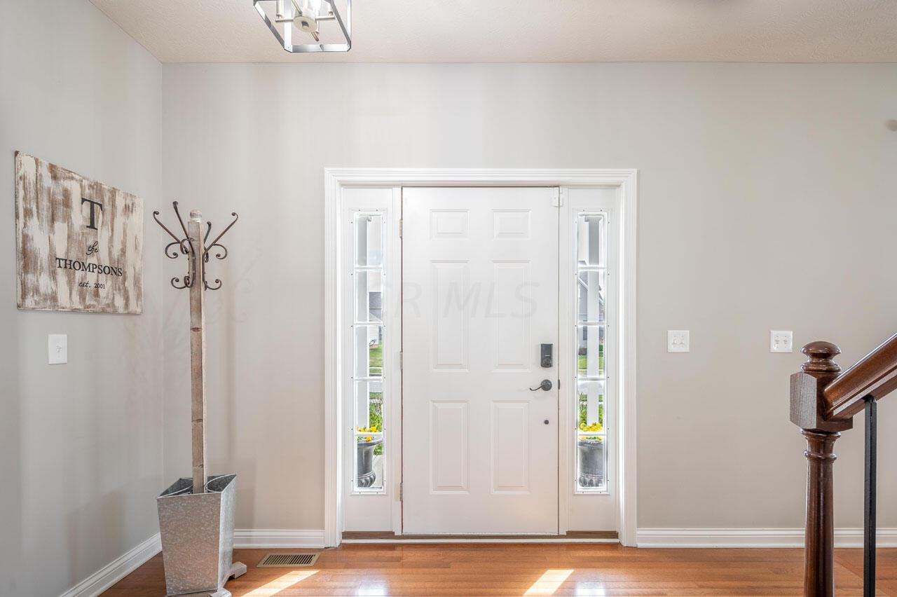 6957 Dean Farm Road New Albany, OH 43054 - Photo 7 of 56 DF Foyer