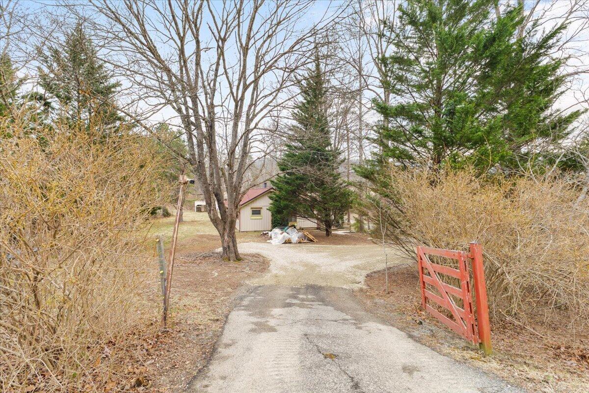 6742 Upper Craigs Creek Road Catawba, VA 24070 - Photo 2 of 23