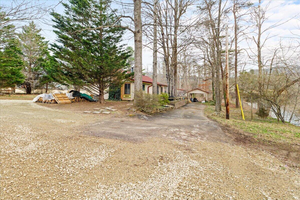 6742 Upper Craigs Creek Road Catawba, VA 24070 - Photo 3 of 23 a view of road and trees