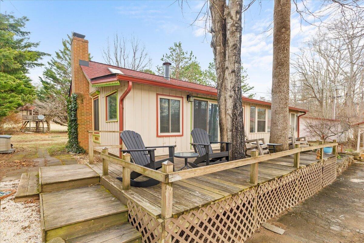 6742 Upper Craigs Creek Road Catawba, VA 24070 - Photo 5 of 23