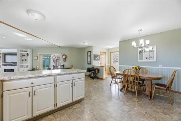 $699,900 | 11462 Highway 15, Brownton, MN 55312