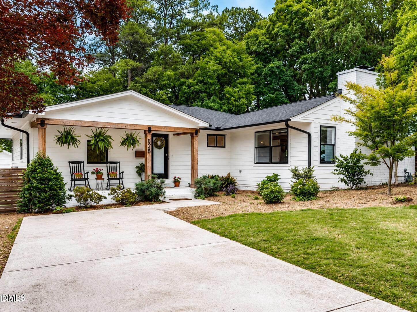828 Woodburn Road Raleigh, NC 27605 - Photo 1 of 76 Front View