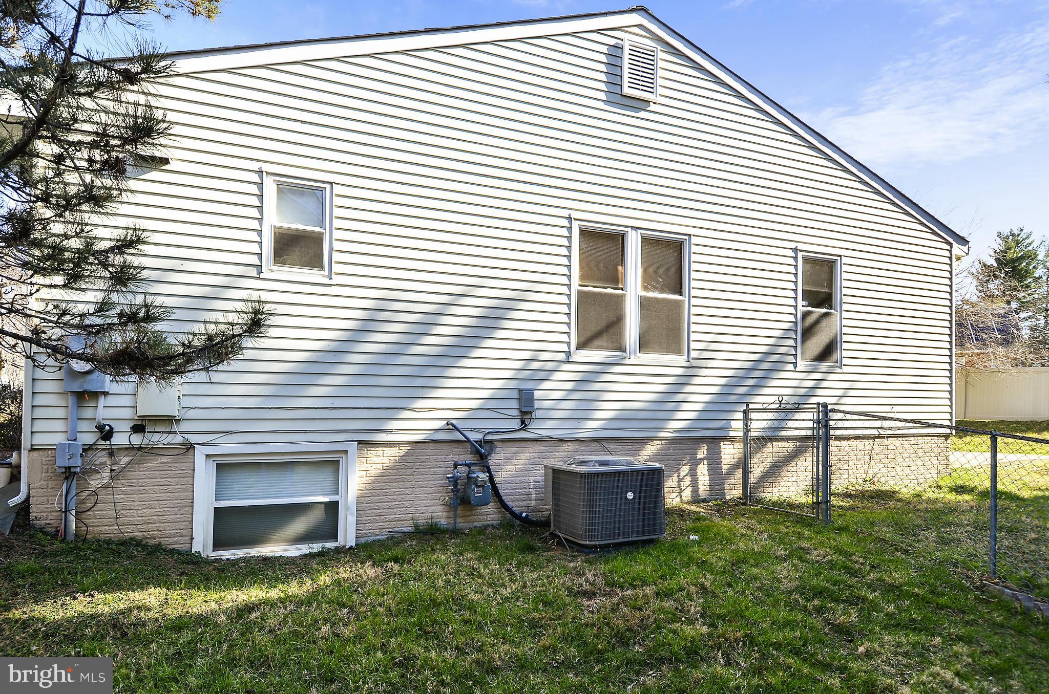 1118 Kersey Road Silver Spring, MD 20902 - Photo 27 of 30 Exterior Side Elevation